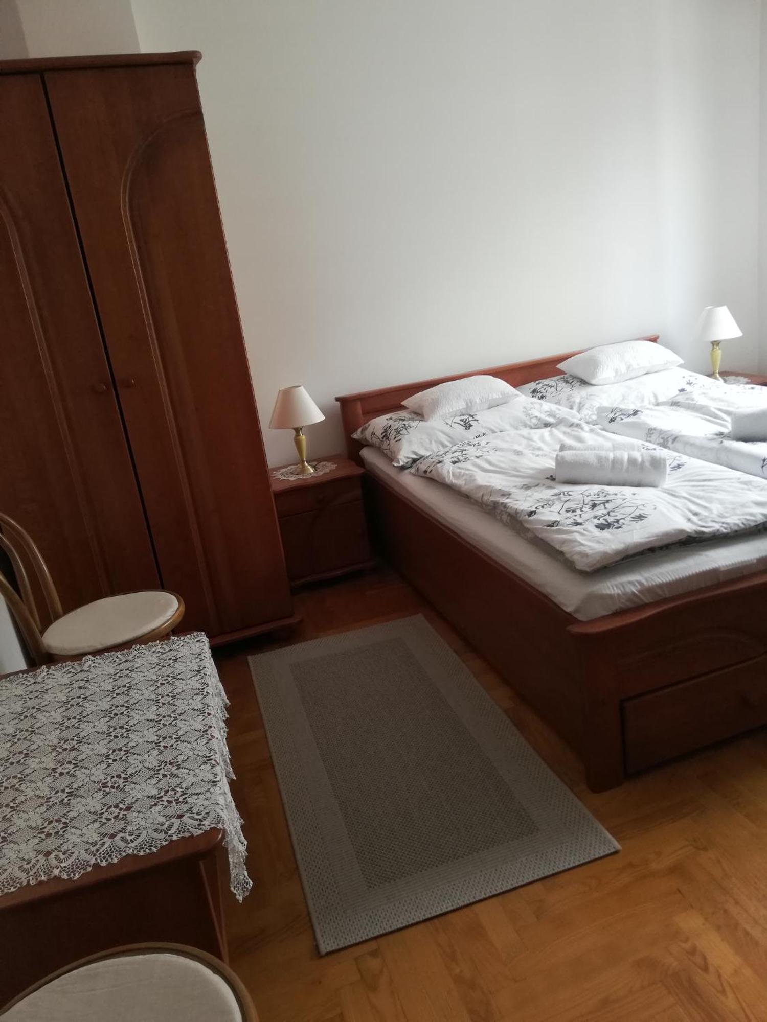 Ferienwohnung Viragos Vendeghaz Balatonfuered Exterior foto